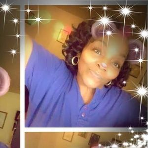 Meet your Posher, Selena